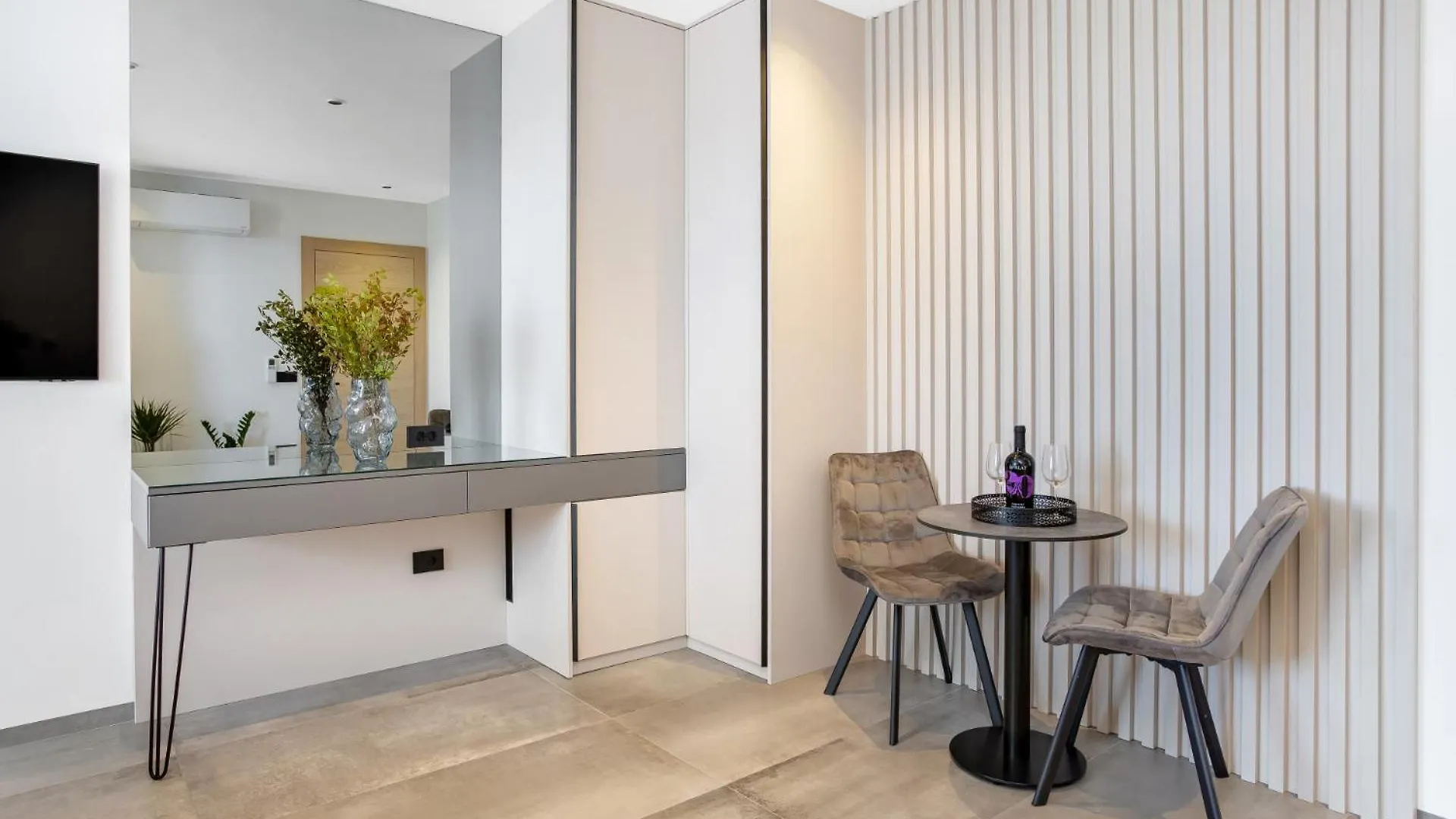 Gasthof Fly Rooms Medulin - 50M From The Beach - New 2024