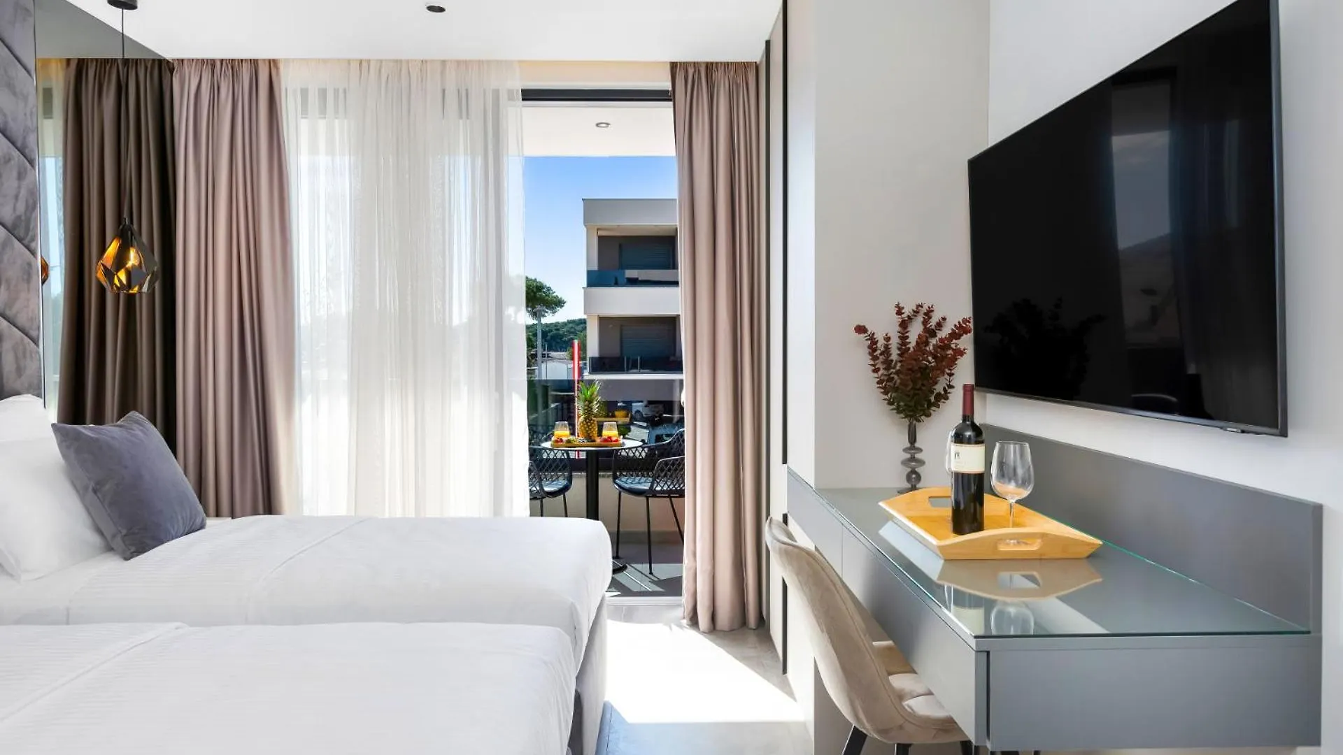 Gasthof Fly Rooms Medulin - 50M From The Beach - New 2024
