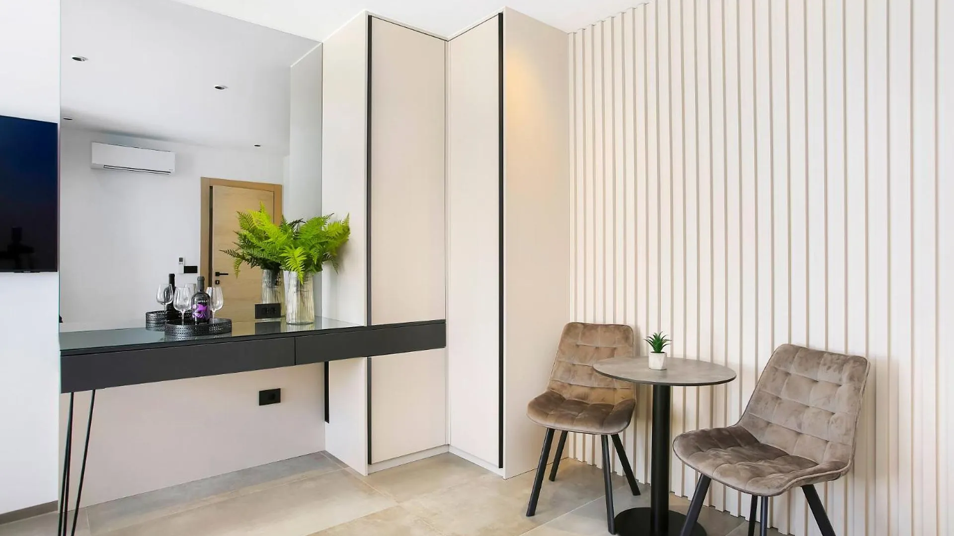 Fly Rooms Medulin - 50M From The Beach - New 2024 Gasthof