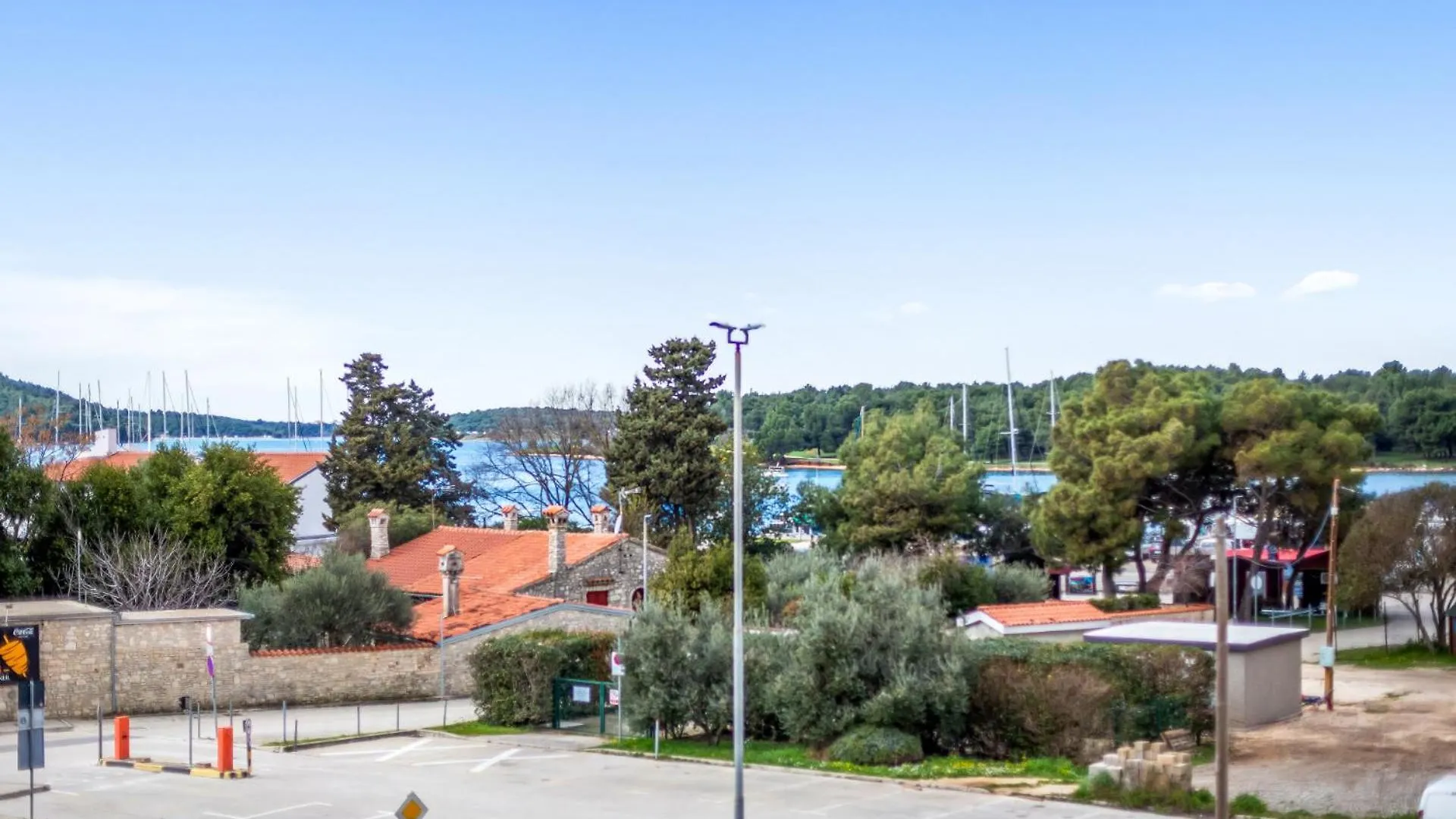 Fly Rooms Medulin - 50M From The Beach - New 2024